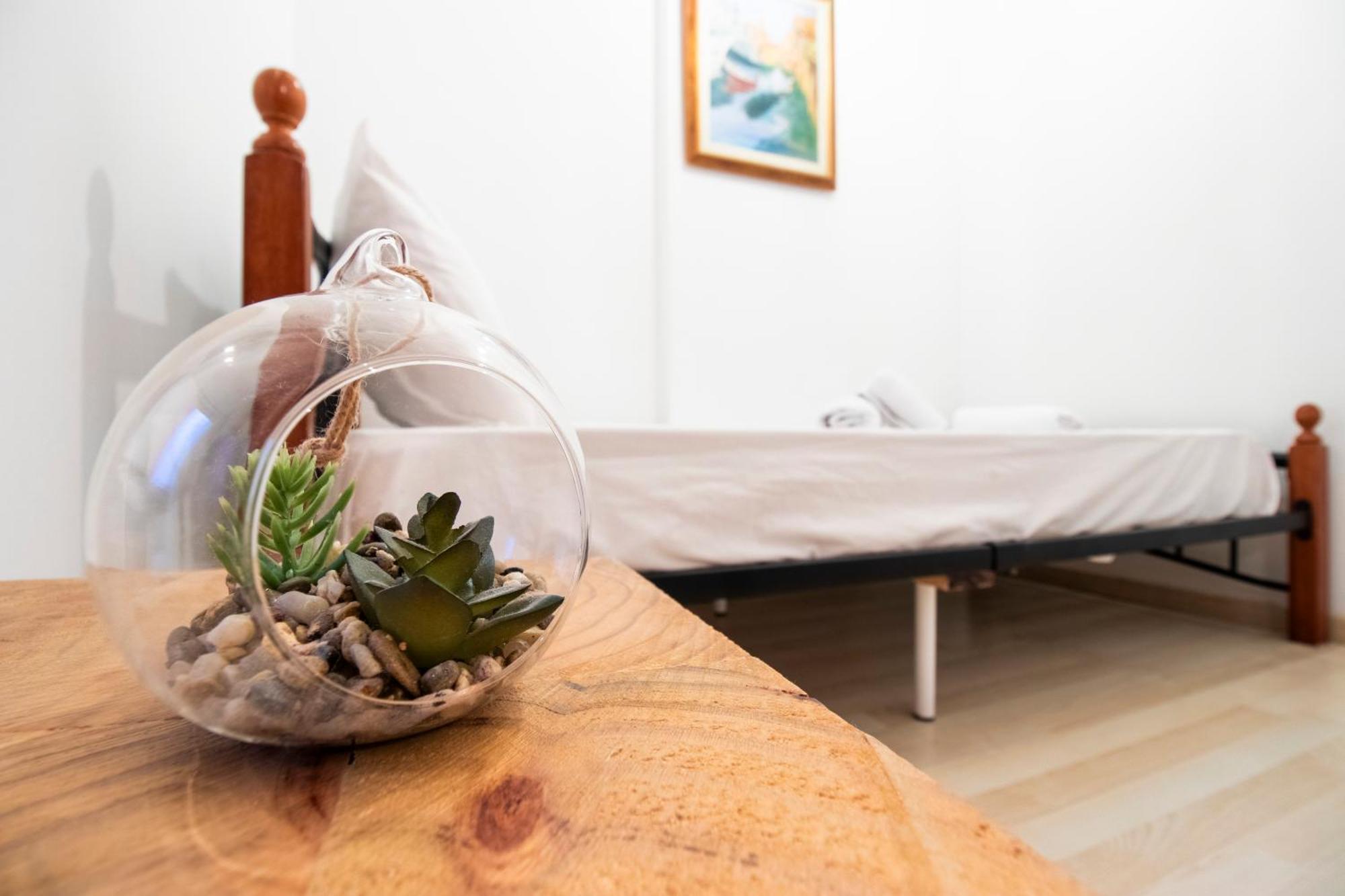 Modern City Apt In The Heart Of Heraklion Экстерьер фото
