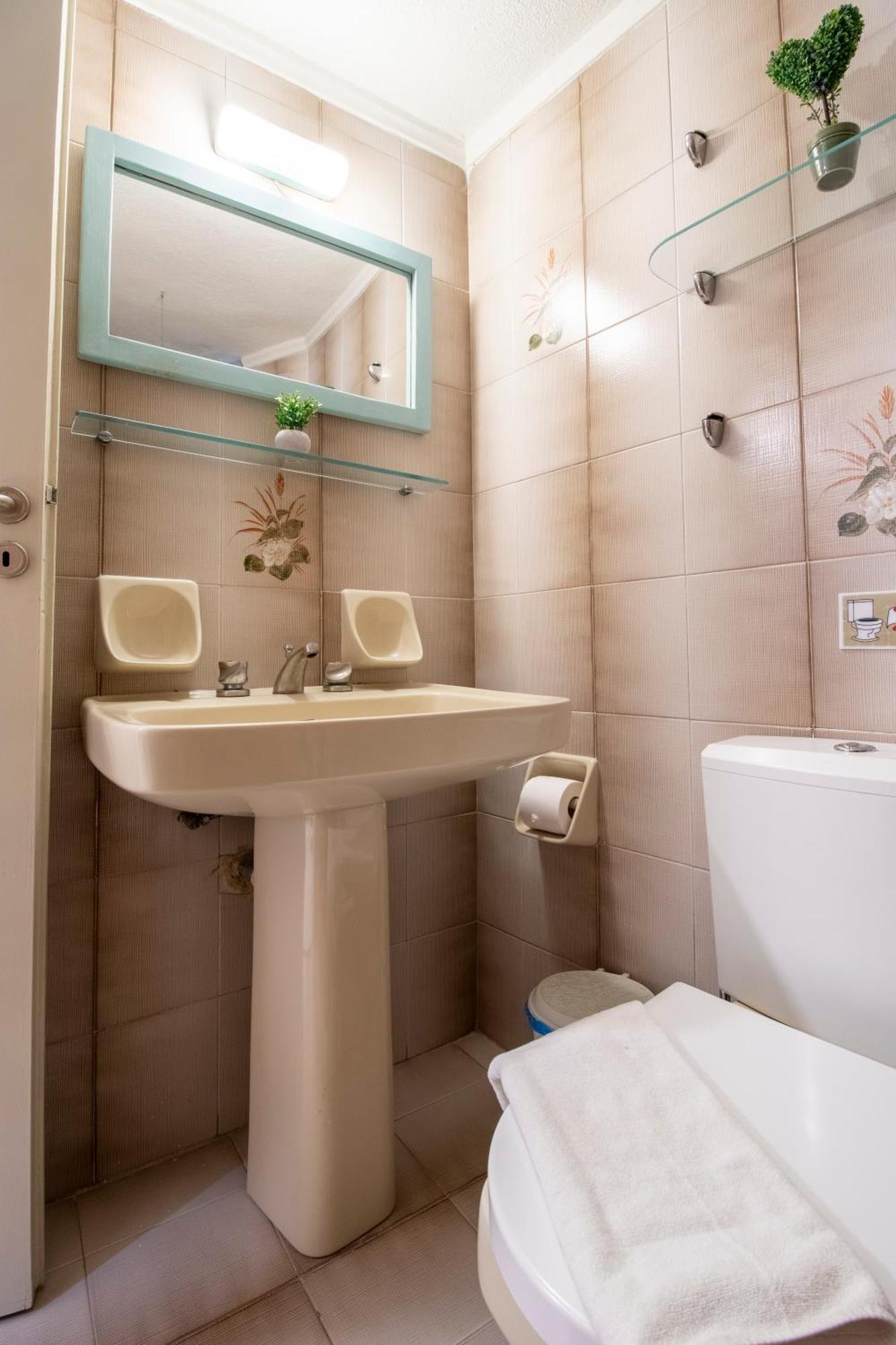 Modern City Apt In The Heart Of Heraklion Экстерьер фото
