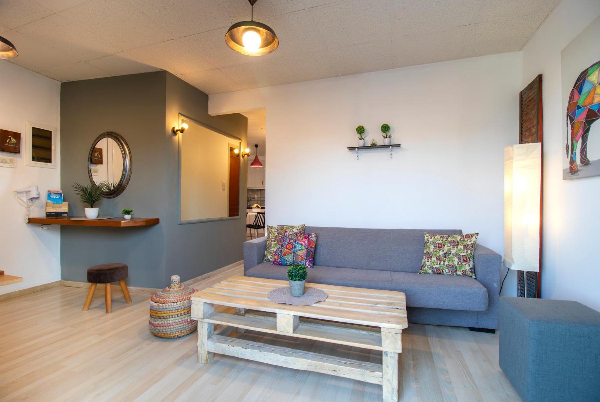 Modern City Apt In The Heart Of Heraklion Экстерьер фото